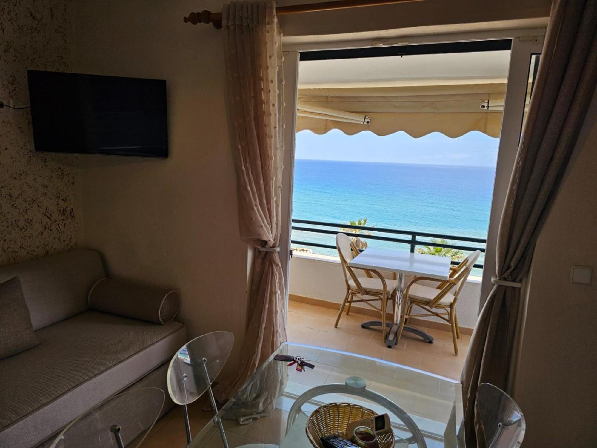 Apartment Corfu Menigos *